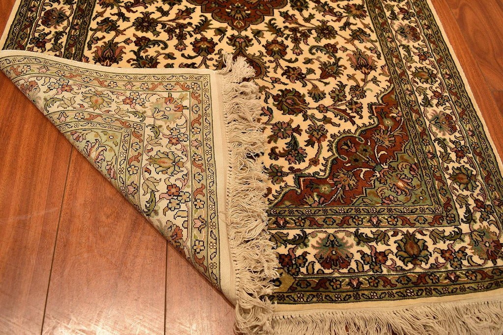 2.5'x4' Ivory Kashan Silk Rug Oriental Carpet Medallion Design