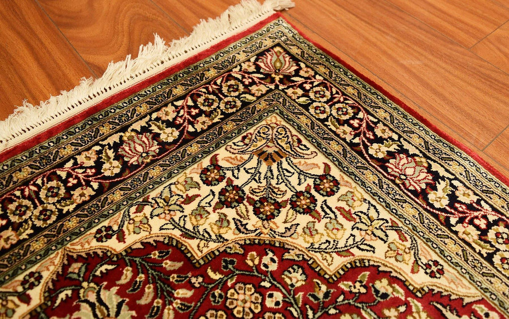 Ra handloom carpet Gold Silk Carpet - Buy Ra handloom carpet Gold Silk  Carpet Online at Best Price in India
