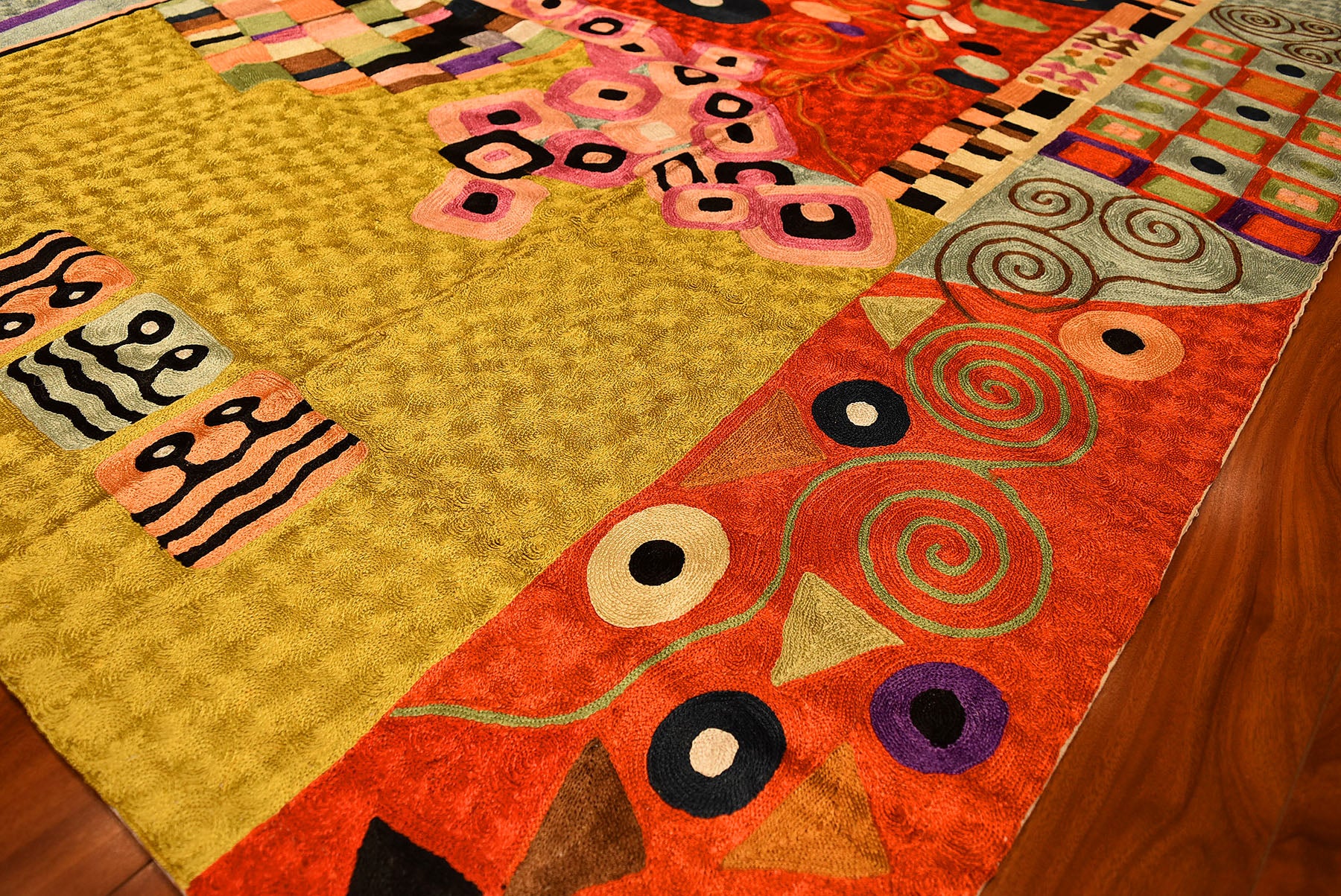 Klimt-wall_hanging-red-gold-