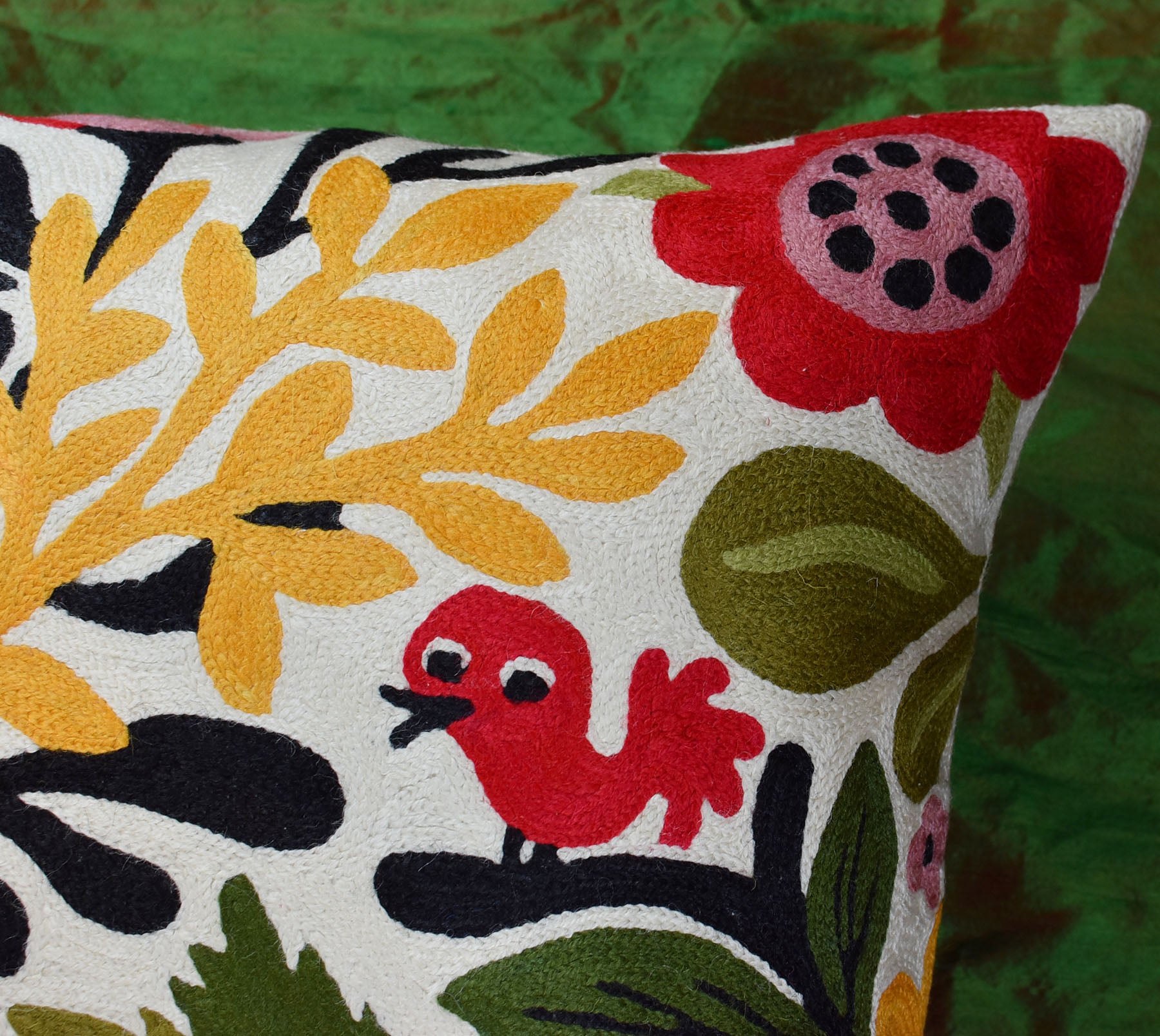 Sanderson Tulip and Bird Amaranth & Blush Bold Arts and Crafts Velvet  Cushion Cover Handmade Throw Pillow Designer Home Décor -  Canada